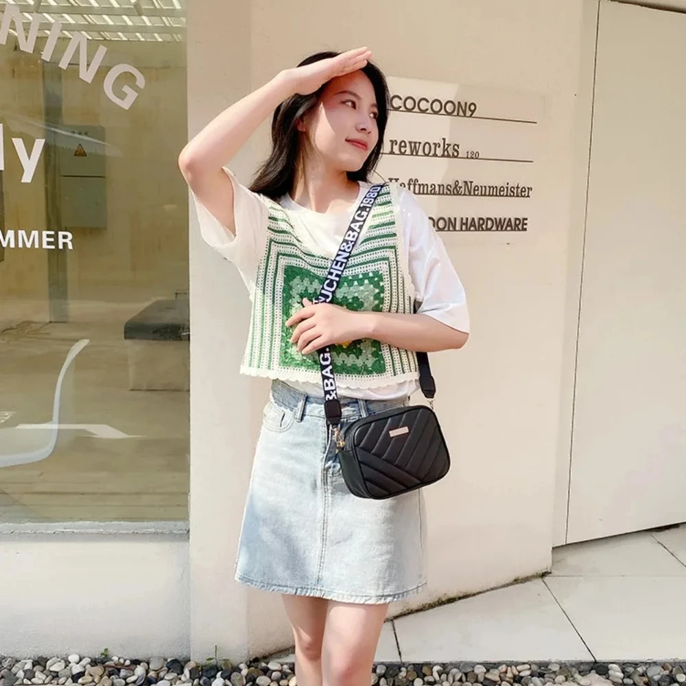 Shoulder Bag High Quality Women's PU Rolling Strip Camera Bag Shoulder Bag Mobile Phone Bag Casual Crossbody Bag thumbnail 5