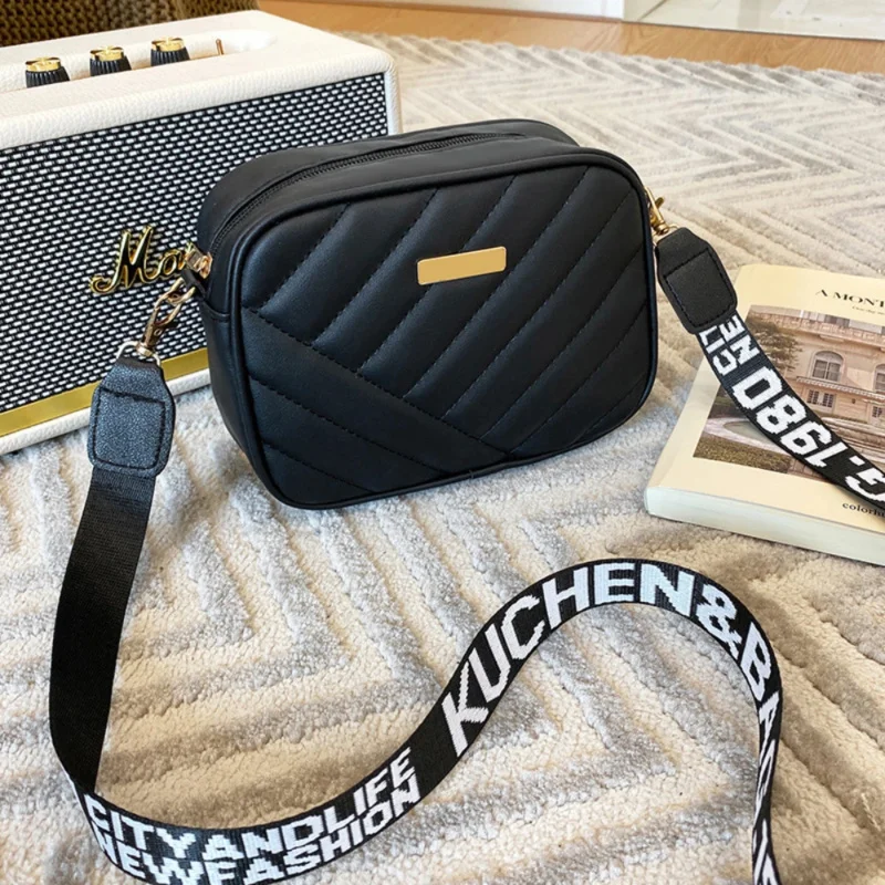 Shoulder Bag High Quality Women's PU Rolling Strip Camera Bag Shoulder Bag Mobile Phone Bag Casual Crossbody Bag thumbnail 3