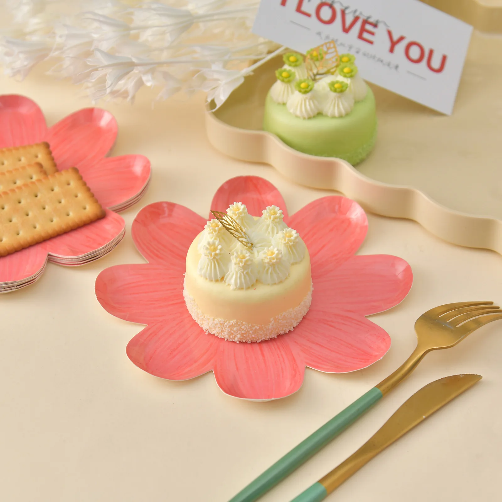 Disposable Daisy Paper Plate Flower Meal Plate Picnic Cake Plates Birthday Theme Party Decoration thumbnail 3