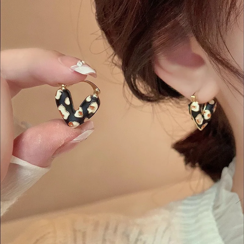 2026 Trendy Red Dripping Oil Heart Hoop Earrings For Women Girls Korean Elegant Love Dangle Earring Jewelry Gift thumbnail 3