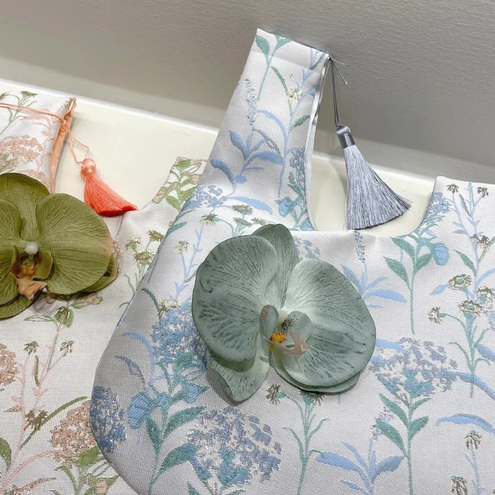Flower Pendant Lunch Bag Cosmetic Bag New Chinese Style Handbag Tassel Knot Wrist Bag Small Item Pouch Cheongsam Accessories thumbnail 3