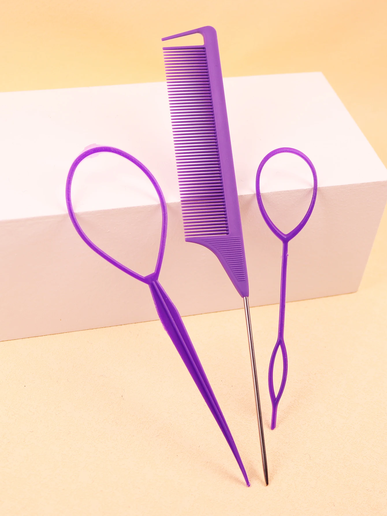 3pcs of hair braiding tools, designed for hair styling mouse tail combs to distribute hair braiding，Special for real hair wigs