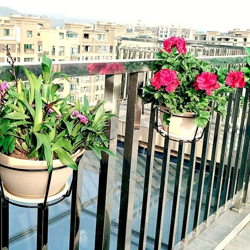 4pcs Stylish Round Metal Hanging Planters - Perfect for Balcony, Garden & Indoor Decor! thumbnail 6