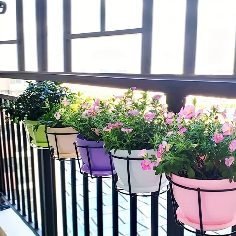 4pcs Stylish Round Metal Hanging Planters - Perfect for Balcony, Garden & Indoor Decor! thumbnail 3