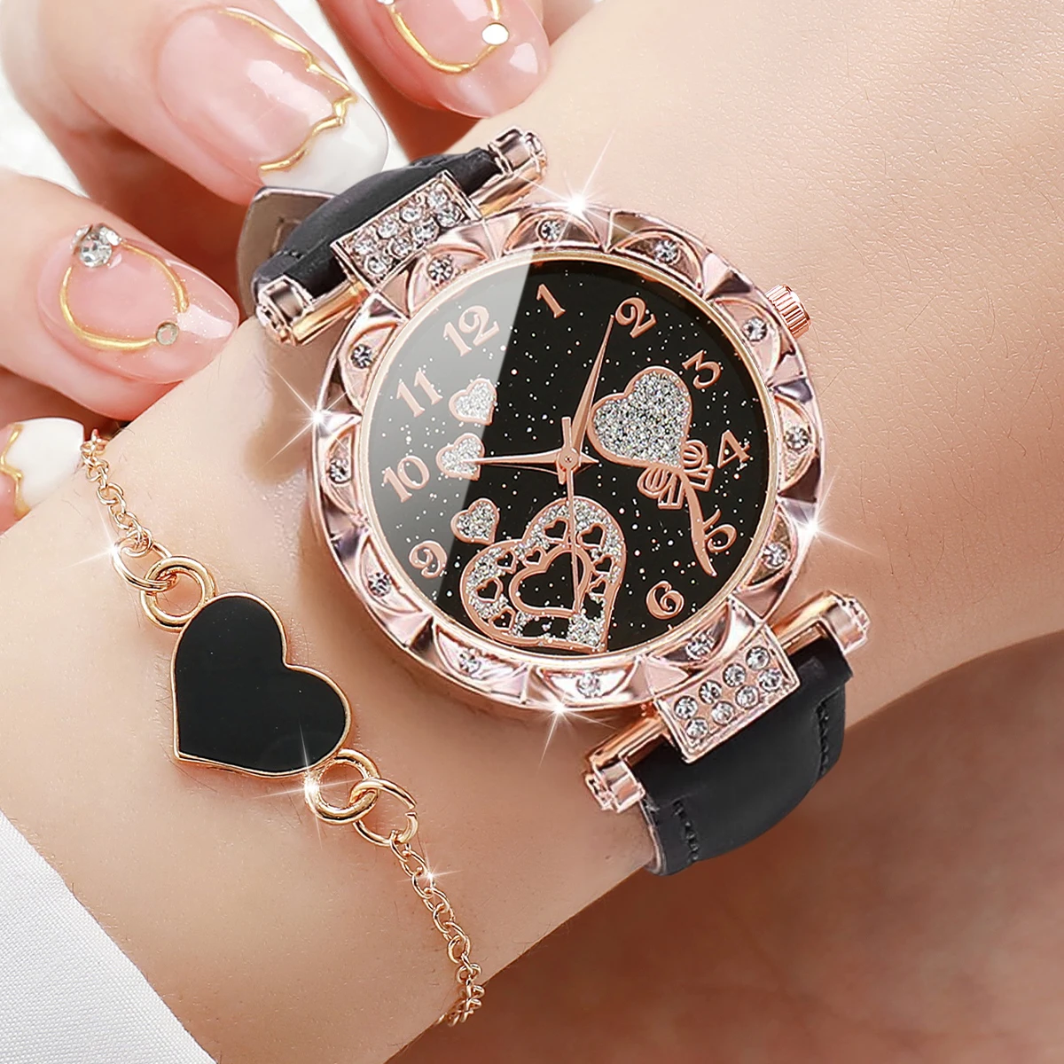 4PCS/Set Women's Watches Fashion Rhinestone Ladies Quartz Watch Leather Band Wristwatches Bracelets Set（Without Box） thumbnail 3