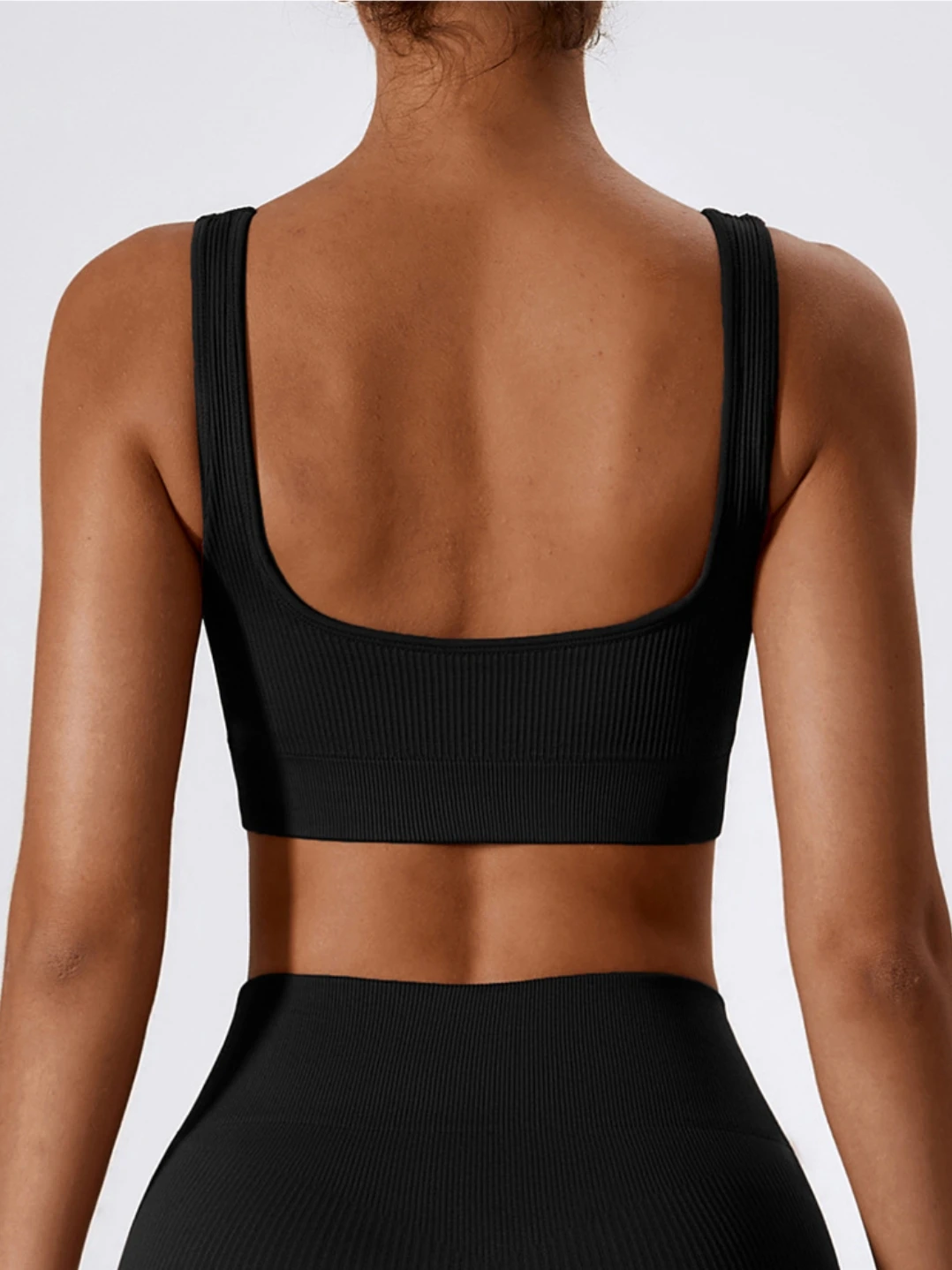 Seamless Knitted Sports Fitness Yoga Bra and Underwear thumbnail 3