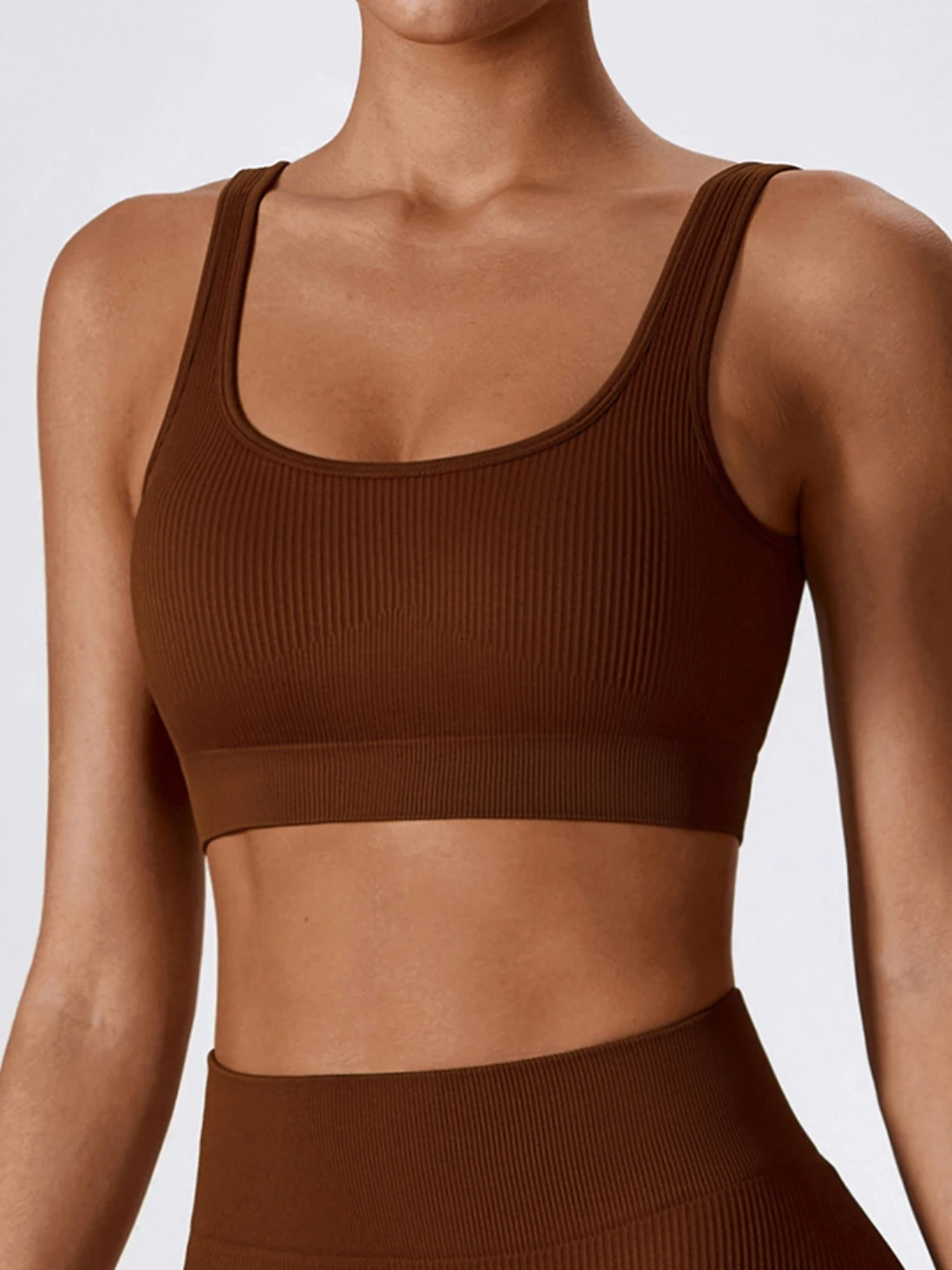 Seamless Knitted Sports Fitness Yoga Bra and Underwear thumbnail 2