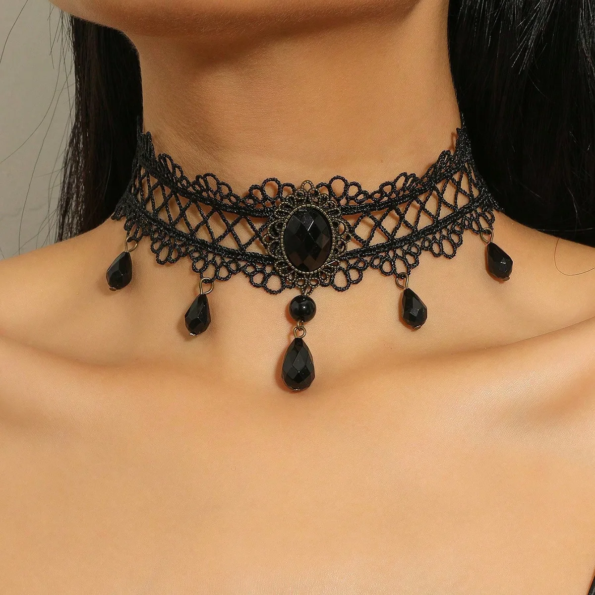 Vintag Classic Gothic Lace Choker for Women Black Crystal Pendant Charm Choker Necklaces Boho Clavicle Jewelry Christmas Gifts thumbnail 4