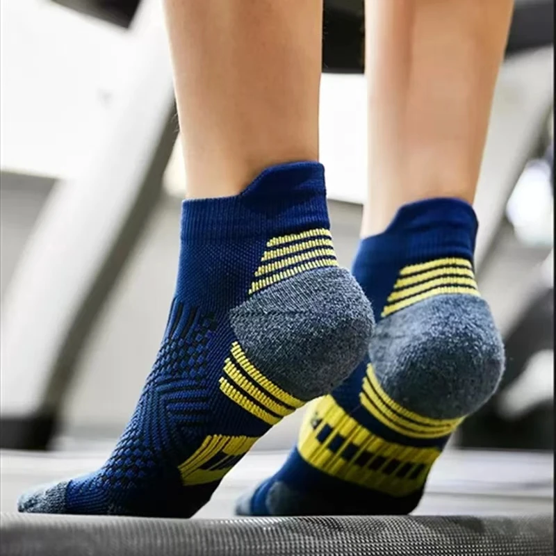 3 Pairs Professional MEN'S Sports Socks Outdoor Running Fitness Climbing Thick Quick Drying Towel Short Socks for Man 39-45 thumbnail 2