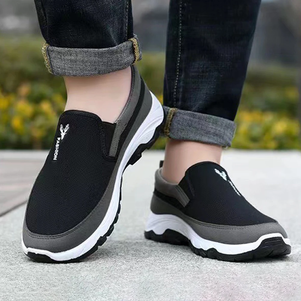 Men Casual Canvas Shoes Lightweight Summer Mesh Shoes Breathable Slip on Flats Men Fashion Walking Shoes Soft Loafers for Men thumbnail 4