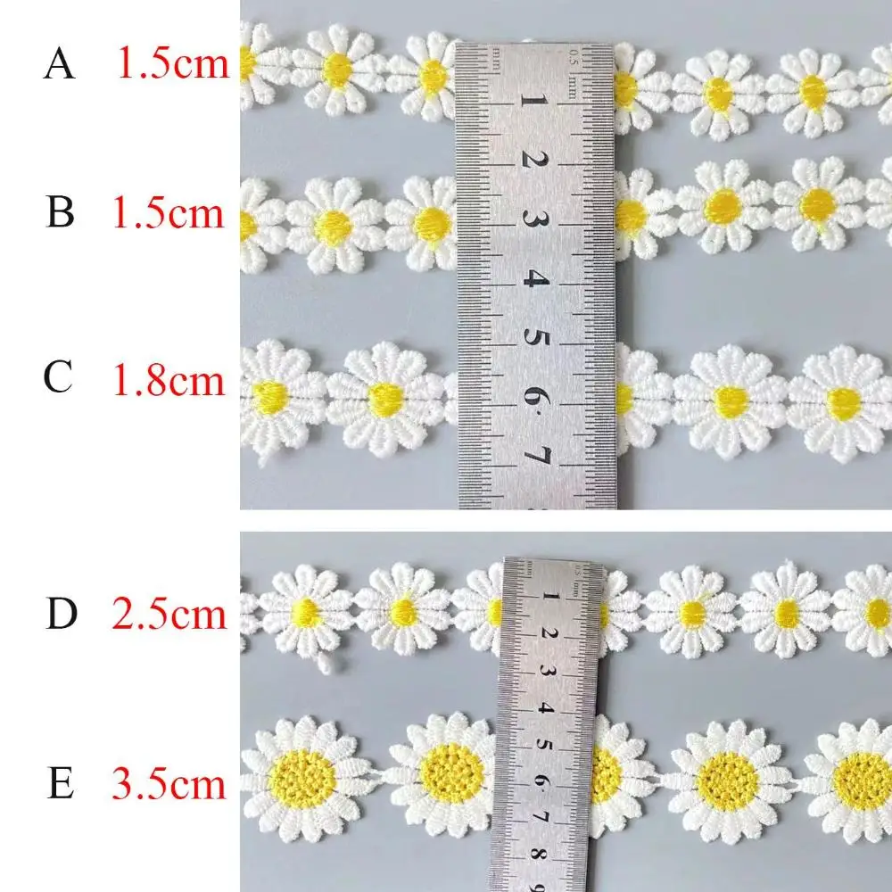 Beautiful White Embroidered Daisy Lace Fabric 3d Flowers Lace Ribbon Dress Collar Hats Headwear Sewing Trimming Decor thumbnail 2