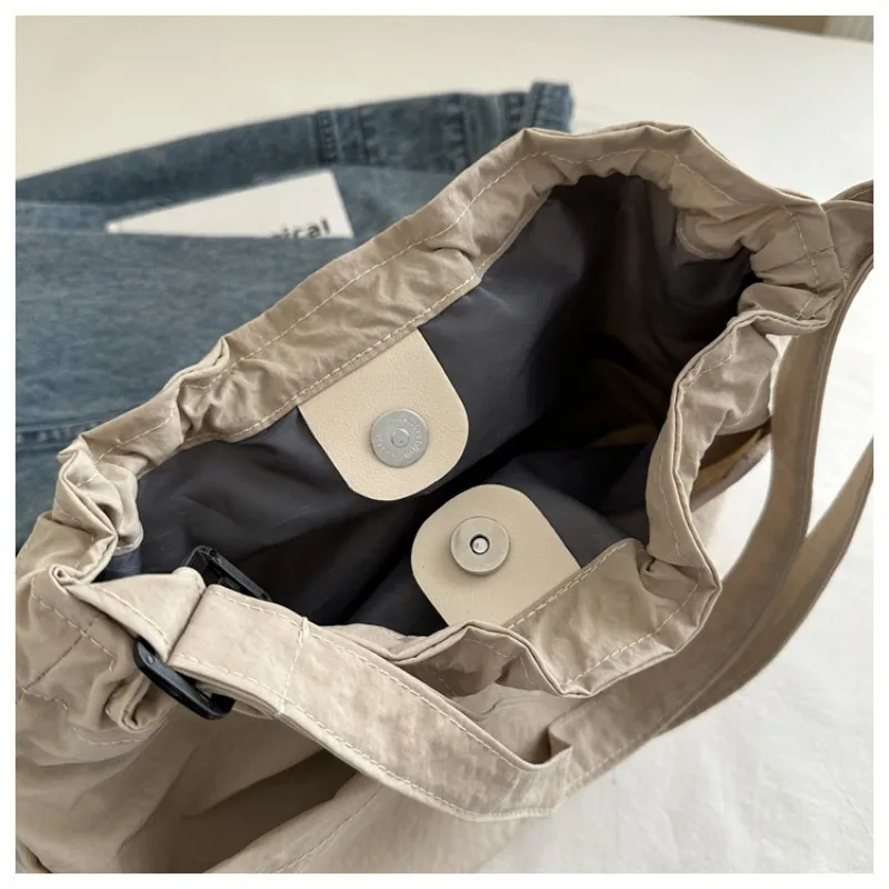 HOMEFISH Large Capacity Versatile Shoulder Bag for Women's Summer Popular Lightweight Crossbody Bag Minimalist Tote Handbag thumbnail 3