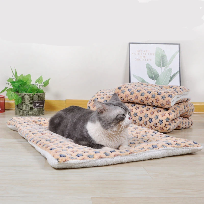 Multi-model pet flannel winter sleeping mat kennel mat blanket pet warm mat suitable for large medium and small pets thumbnail 5