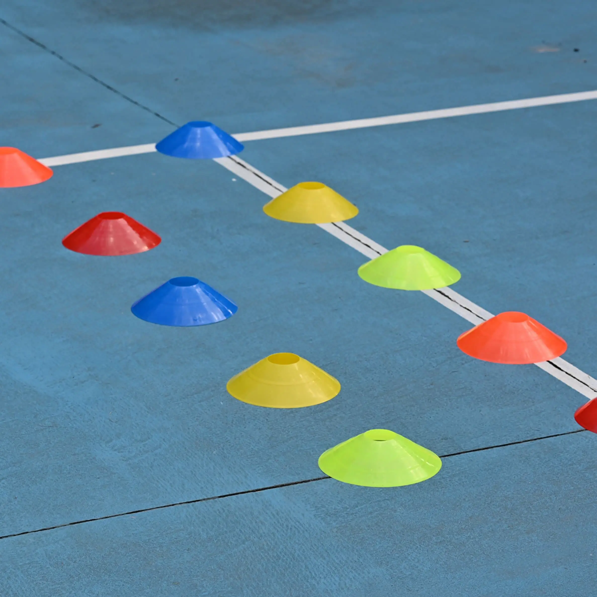 20/40/60 pcs Cone Set Soccer Football Training Equipment for Kid Disc Cones Agility Exercise Sport Training Accessories thumbnail 3