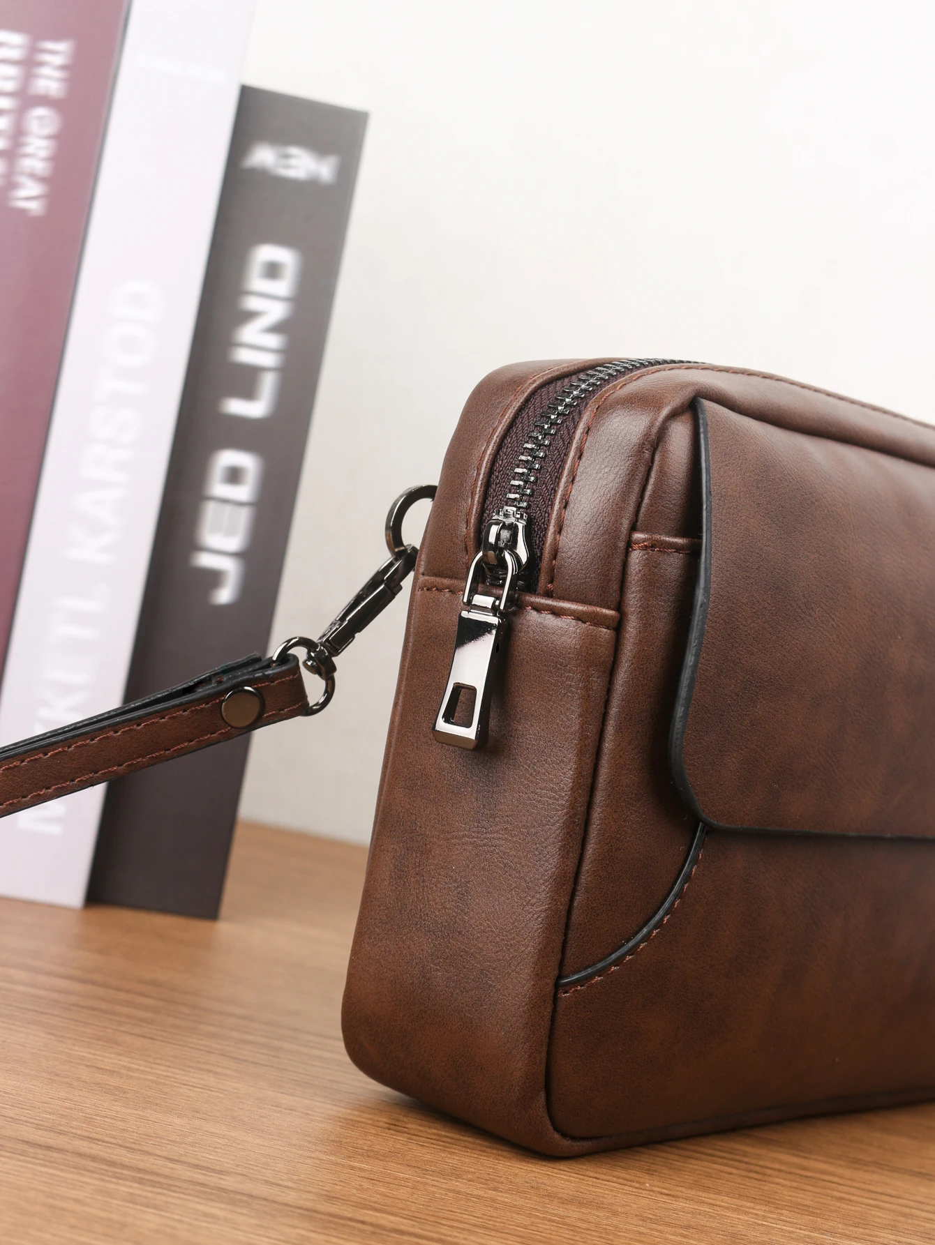 Minimalist Retro Handbag Fashion Business Casual Portable Large Capacity Multifunctional Wristlet Clutch Bag Cell Phone Bag thumbnail 5