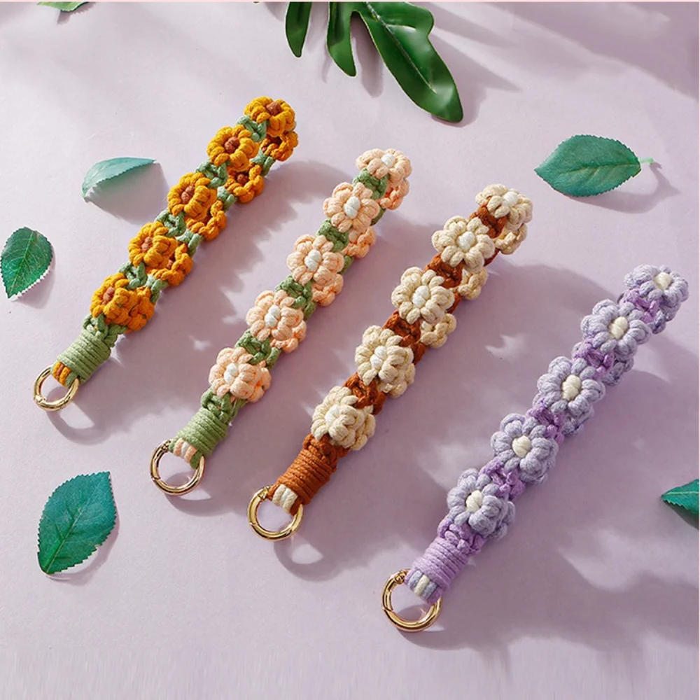 Bohemian Woven Daisy Mobile Phone Lanyard Hand-Woven Flower Keychain Handmade Beach Bag Pendant Creative Gift thumbnail 3