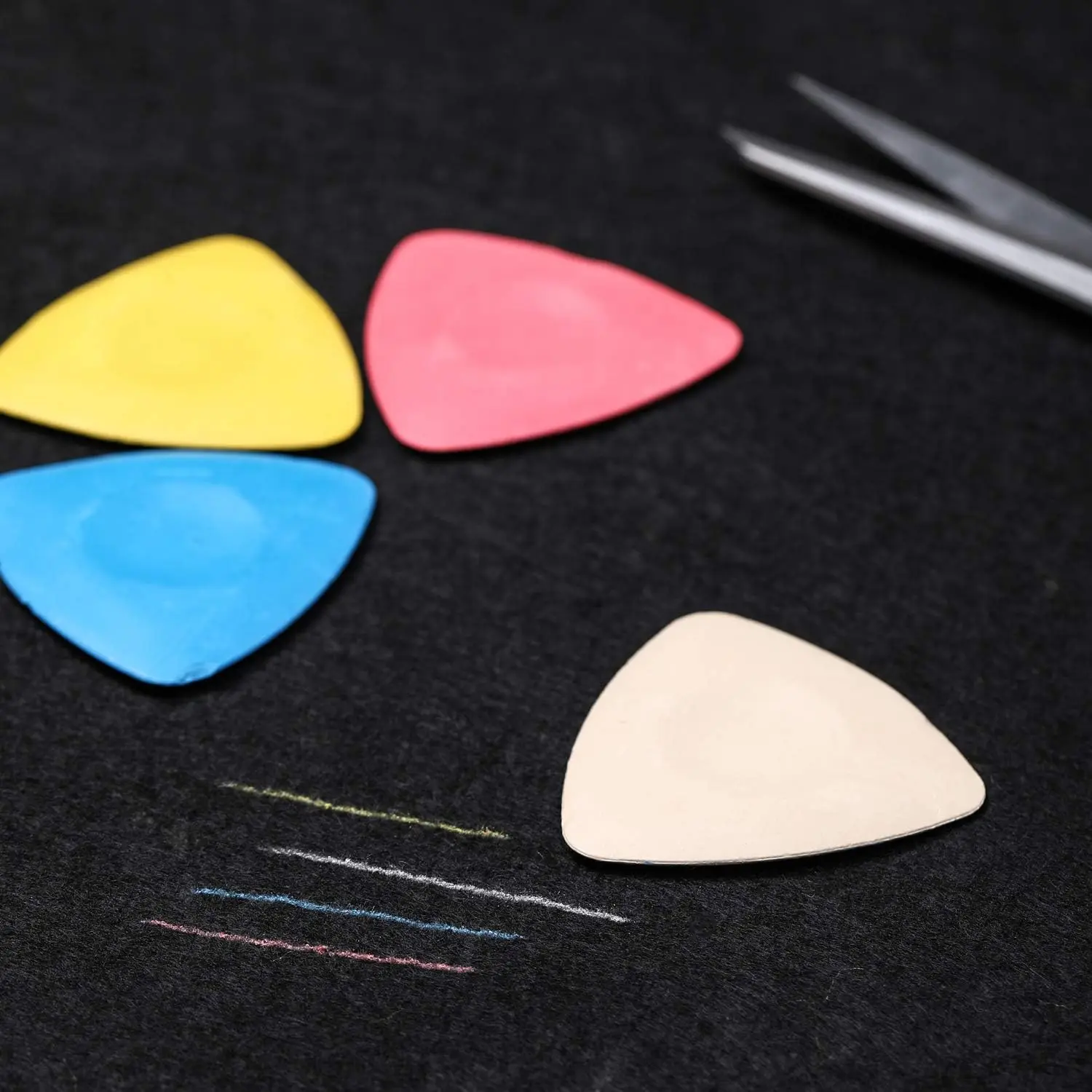 10/20/30Pcs Triangle Tailors Chalk Sewing Fabric Chalk and Fabric Markers for Quilting Sewing Supplies Accessories Erasable thumbnail 5