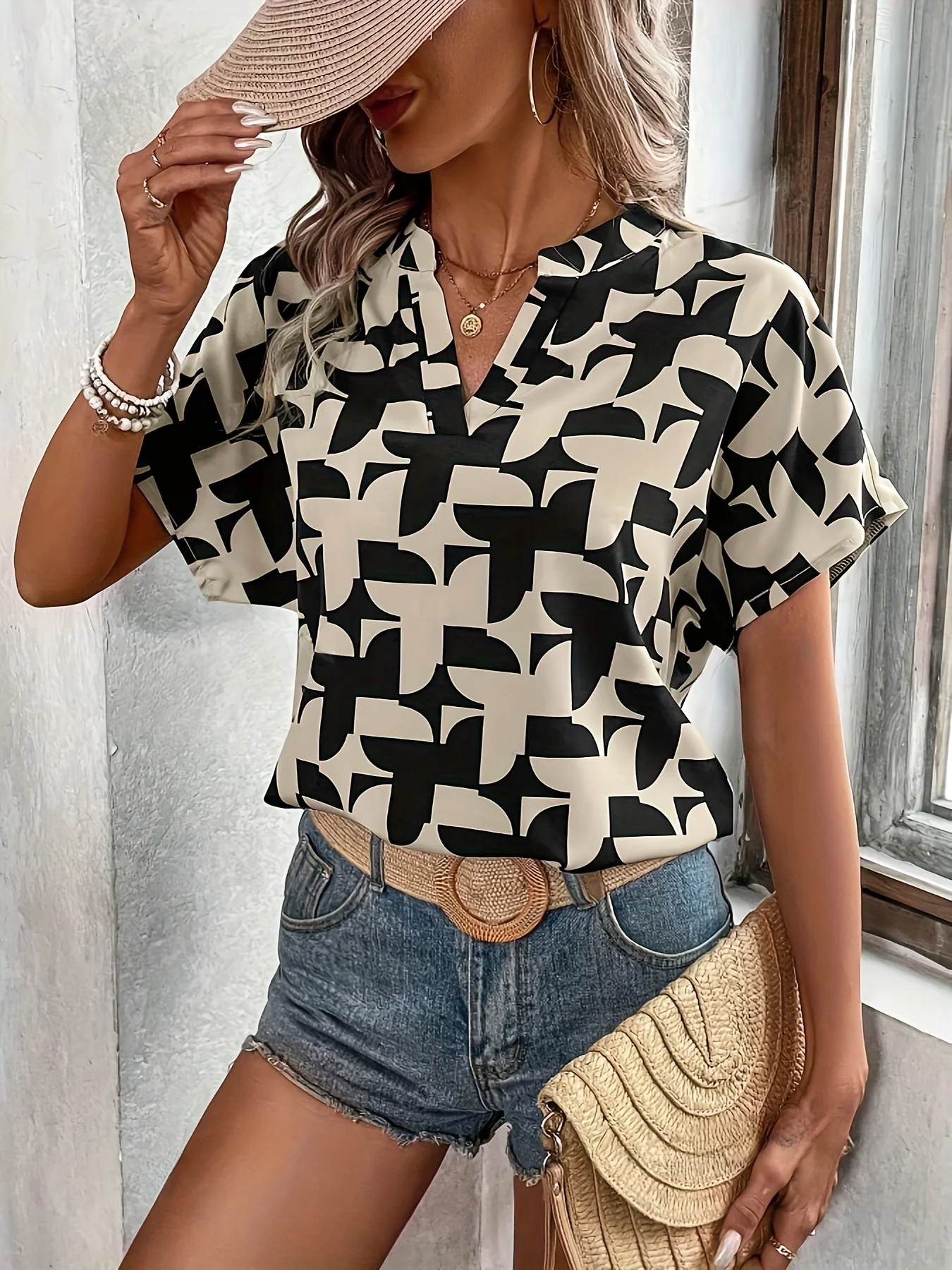 Elegant Summer Women's Print Shirt Casual Office Lady Notched V Neck Batwing Sleeve Blouses Tops thumbnail 4