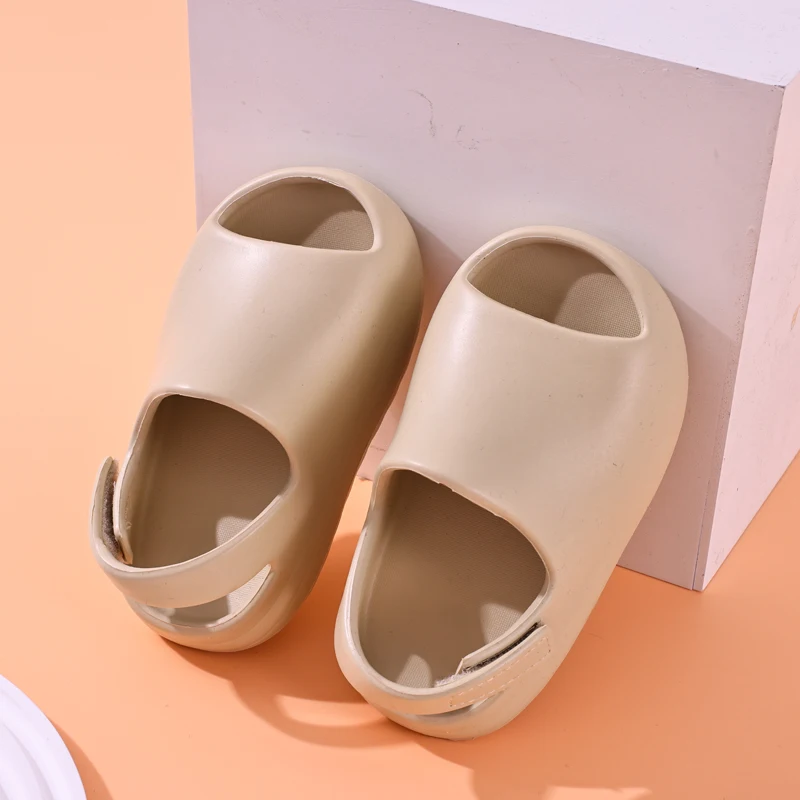 Eyriphy Boys And Girls Beach Sandals Adjustable Outdoor Slippers Children Cute Soft Sole Slides Non-Slips Open Toe Kids Sandals thumbnail 5