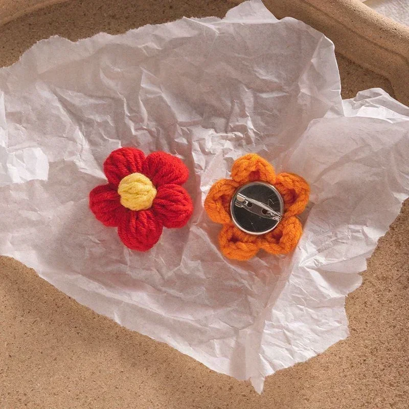 Hand-knitted Flowers Mini Colorful Flower Floral Applique Sew Patches for Clothes Hat Wedding Decor DIY Craft Supplies Wholesale thumbnail 4
