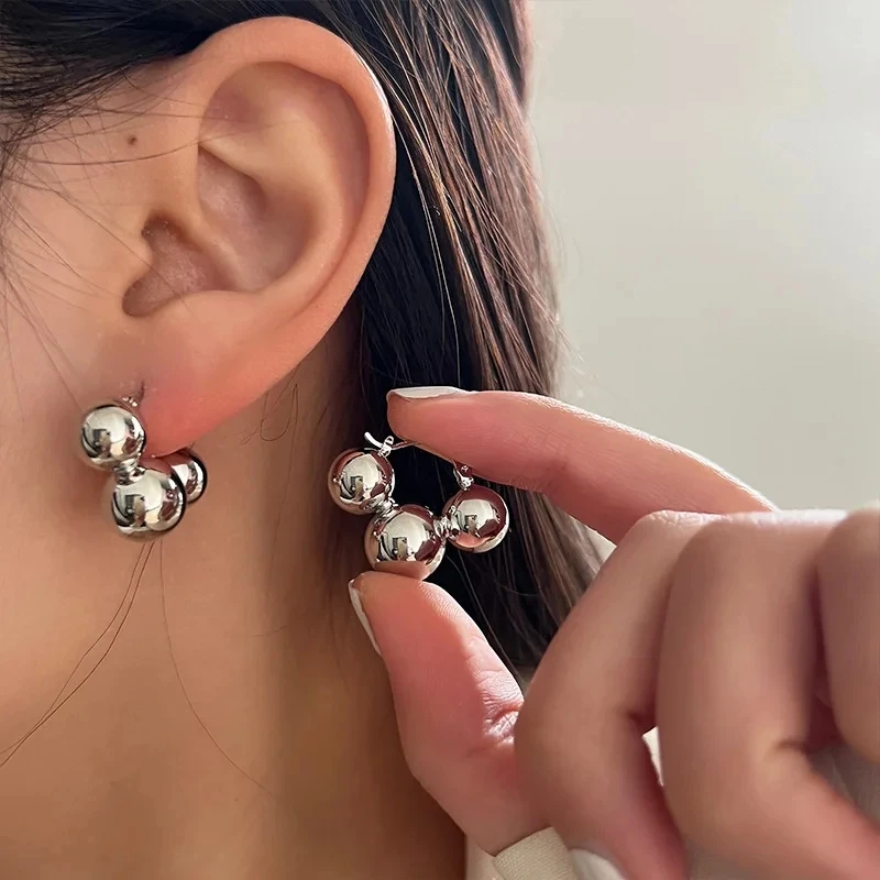 Metal Ball Earrings European And American Style Personalized Fashion Stud Earrings Ladies Girls Travel Wedding Accessories 2024 thumbnail 2