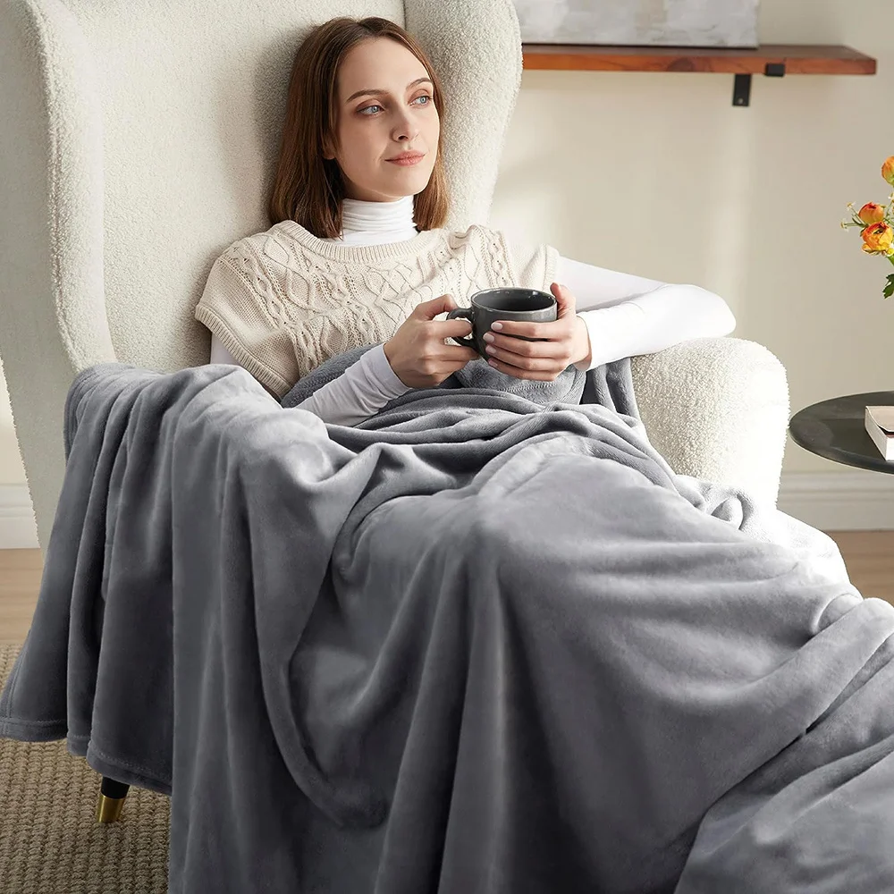 1pc Coral Fleece Blanket Simple Grey Blanket Soft Warm Throw Blanket Nap Blanket for Sofa Bed Camping Trip Office Pet Dog thumbnail 5