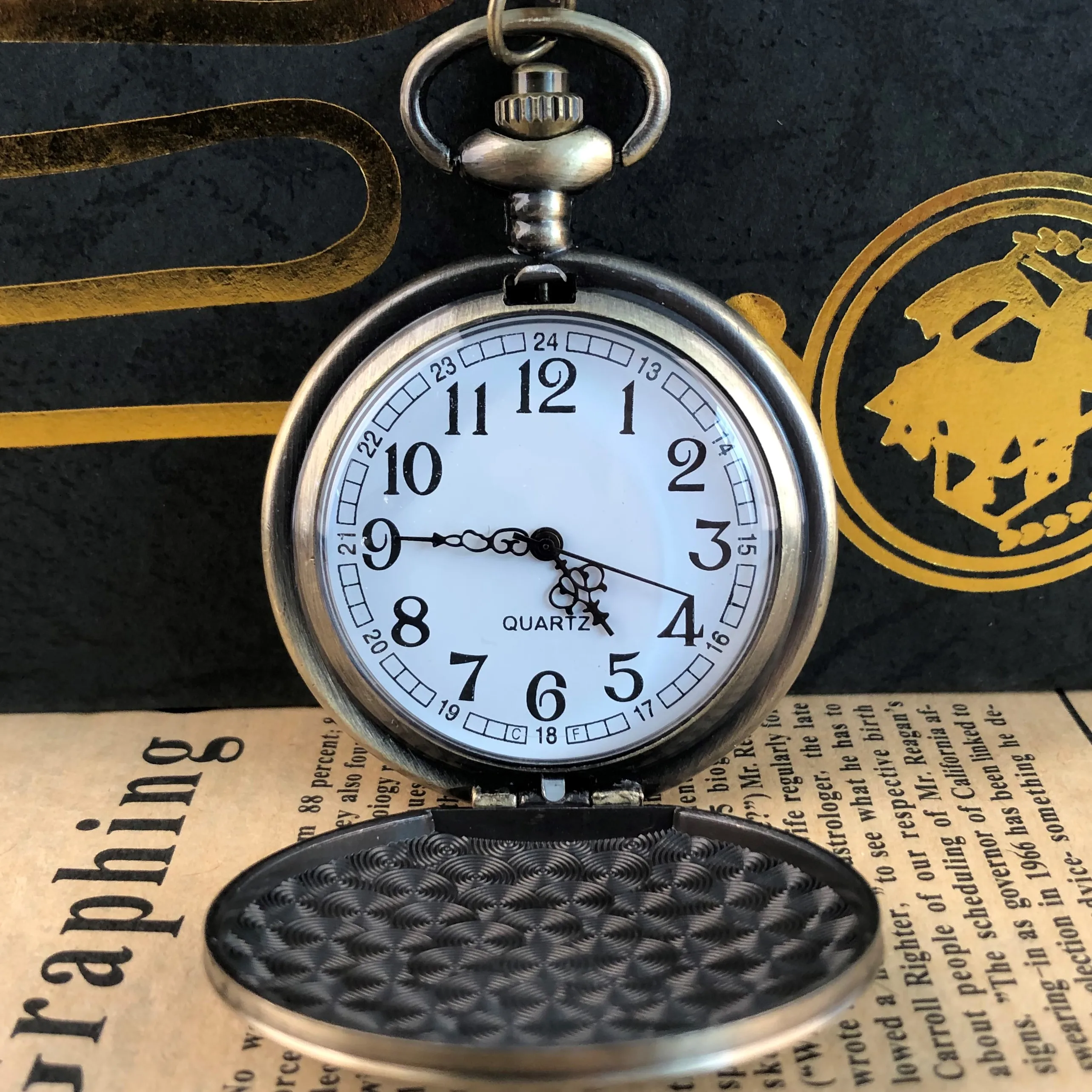 Pocket Watches Personalised Creative Quartz Watches For Children Men Women Fans thumbnail 2