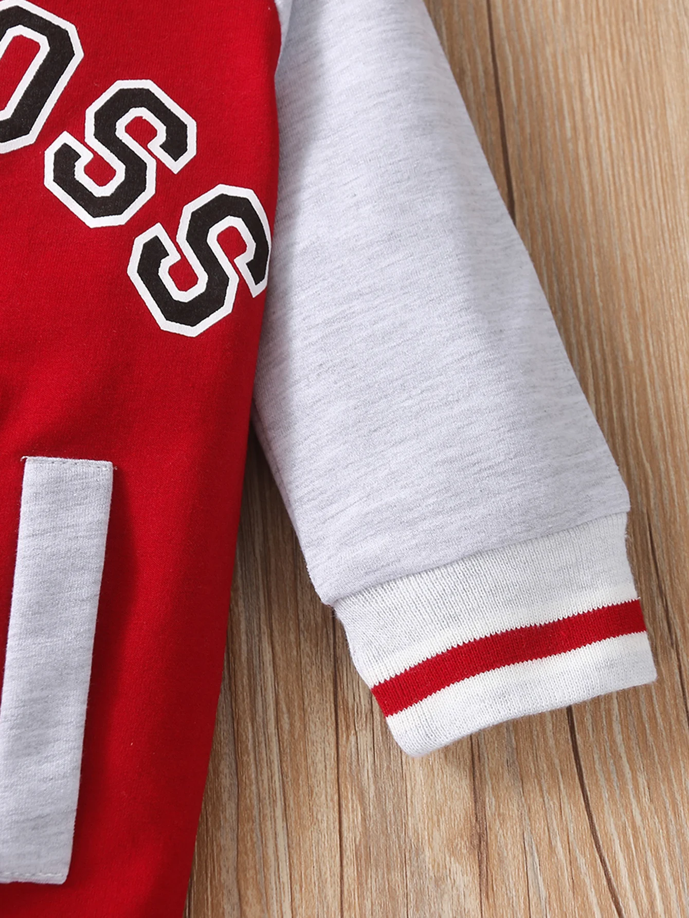 Fashionable letter printed long sleeved round neck cute and personalized baby boy jumpsuit thumbnail 4