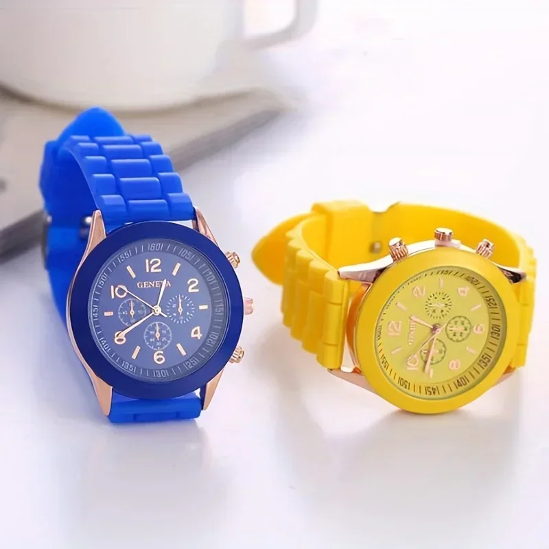 Stylish Round Pointer Quartz Watch, Triple Dial Silicone Watchband Sports Wristwatch For Women And Men, Ideal choice for Gifts thumbnail 2
