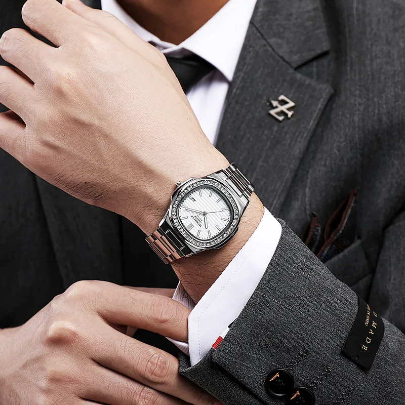 2024 Luxury Fashion Casual Men Watches Big Dial Silver Stainless Steel Calendar Quartz Wristwatch Classic Top Brand Male Clock thumbnail 5
