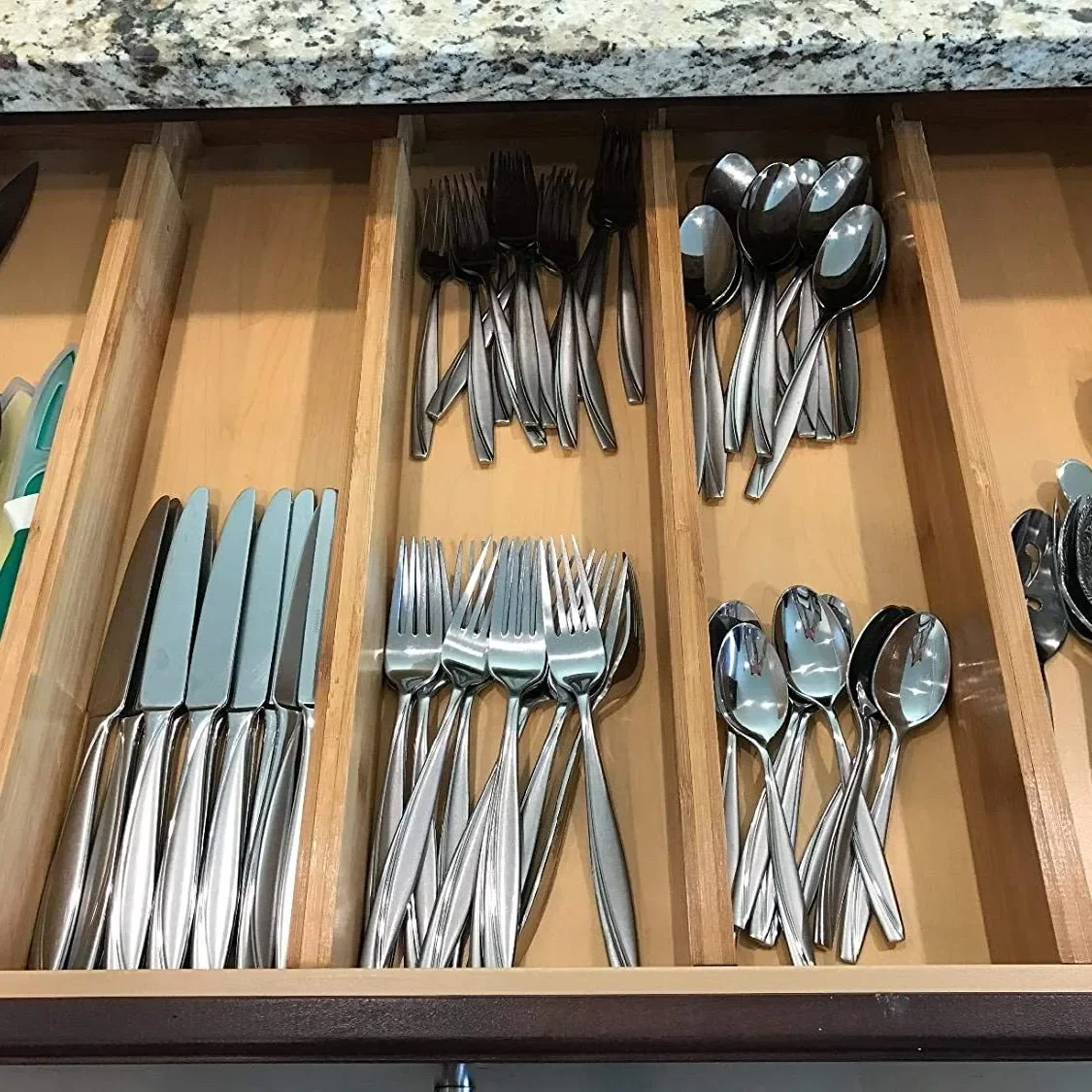 1/2/4Pcs Bamboo Drawer Dividers Organizers Adjustable Expandable Loaded Drawer Separators for Kitchen Bedroom Dresser Organizer thumbnail 6