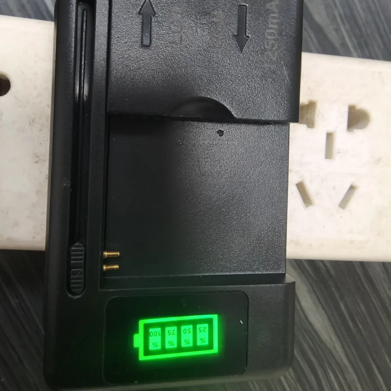 New Car Universal Mobile Battery Charger EU US Plug in LCD Indicator Screen USB Port for Mobile Phone Battery Charger thumbnail 5