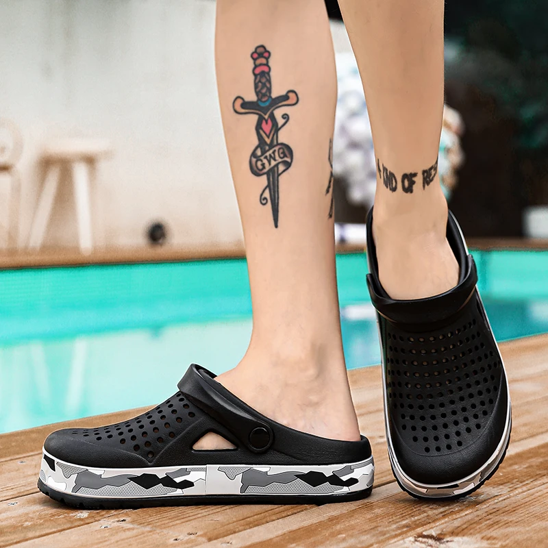 Men's summer casual hole shoes non slip lightweight breathable Two wearing men's sandals fashion comfort beach shoes slippers thumbnail 2