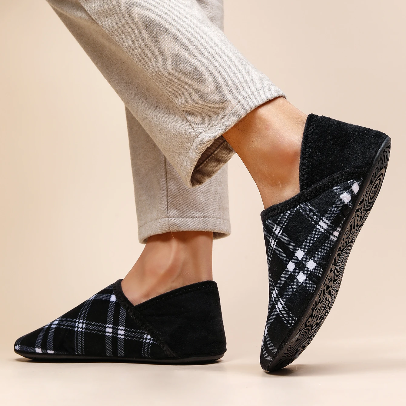 Indoor cotton slippers men's casual shoes soft-soled non-slip lightweight men's shoes thumbnail 2