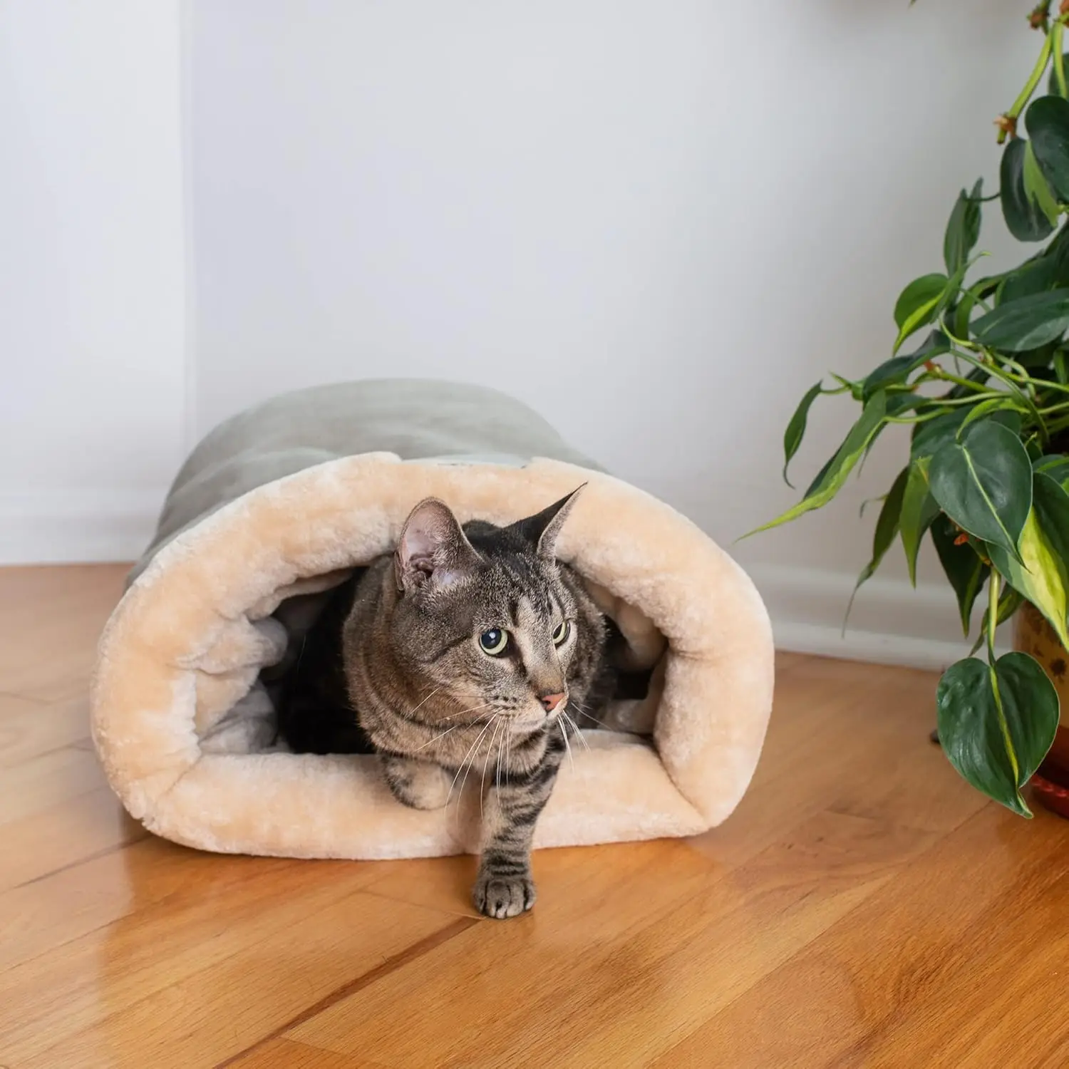 Autumn and Winter Cat Sleeping Bag Semi-enclosed Cat Nest Warm Small and Medium-sized Pet Nest Can Be Disassembled and Washed thumbnail 3