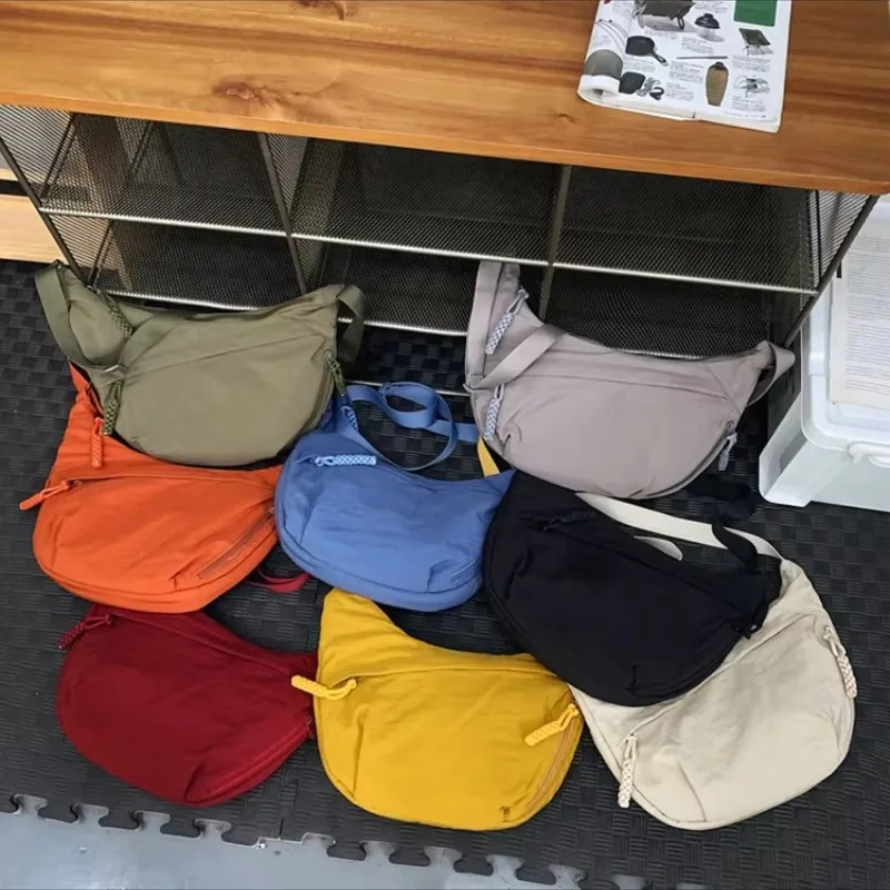 Nylon Shoulder Bag New High Capacity Women's Crossbody Messenger Bag Leisure Versatile purses and handbags Totes Hobos Bag thumbnail 3