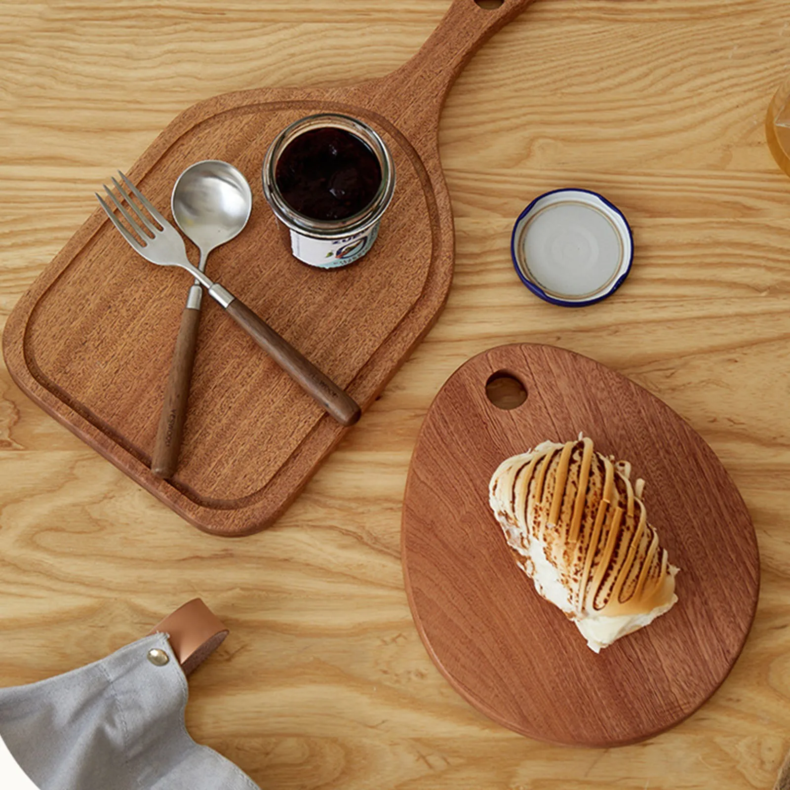 Carved Wooden Cutting Board Fruit Water Cup Wooden Cutting Board Children'S Dining Plate Cutting Board Steak Cutting Board thumbnail 3