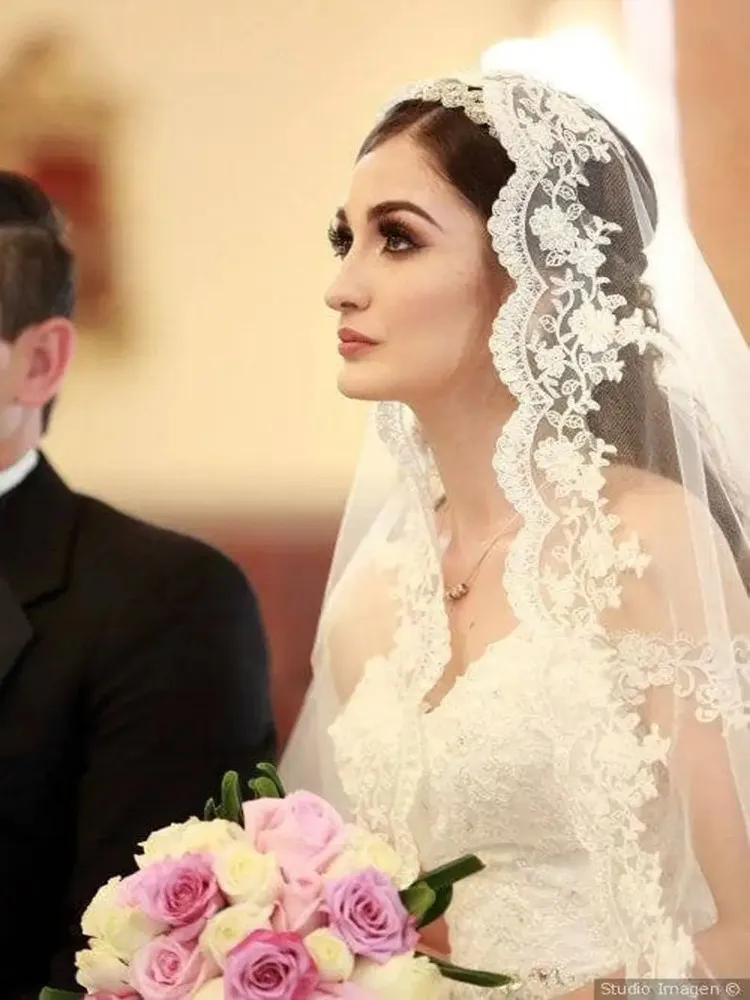 1 Tier White Ivory Wedding Veil With Comb Full Lace Edge Mantilla Elegant Bridal Veils Custom velo de novias Wedding Accessories thumbnail 2