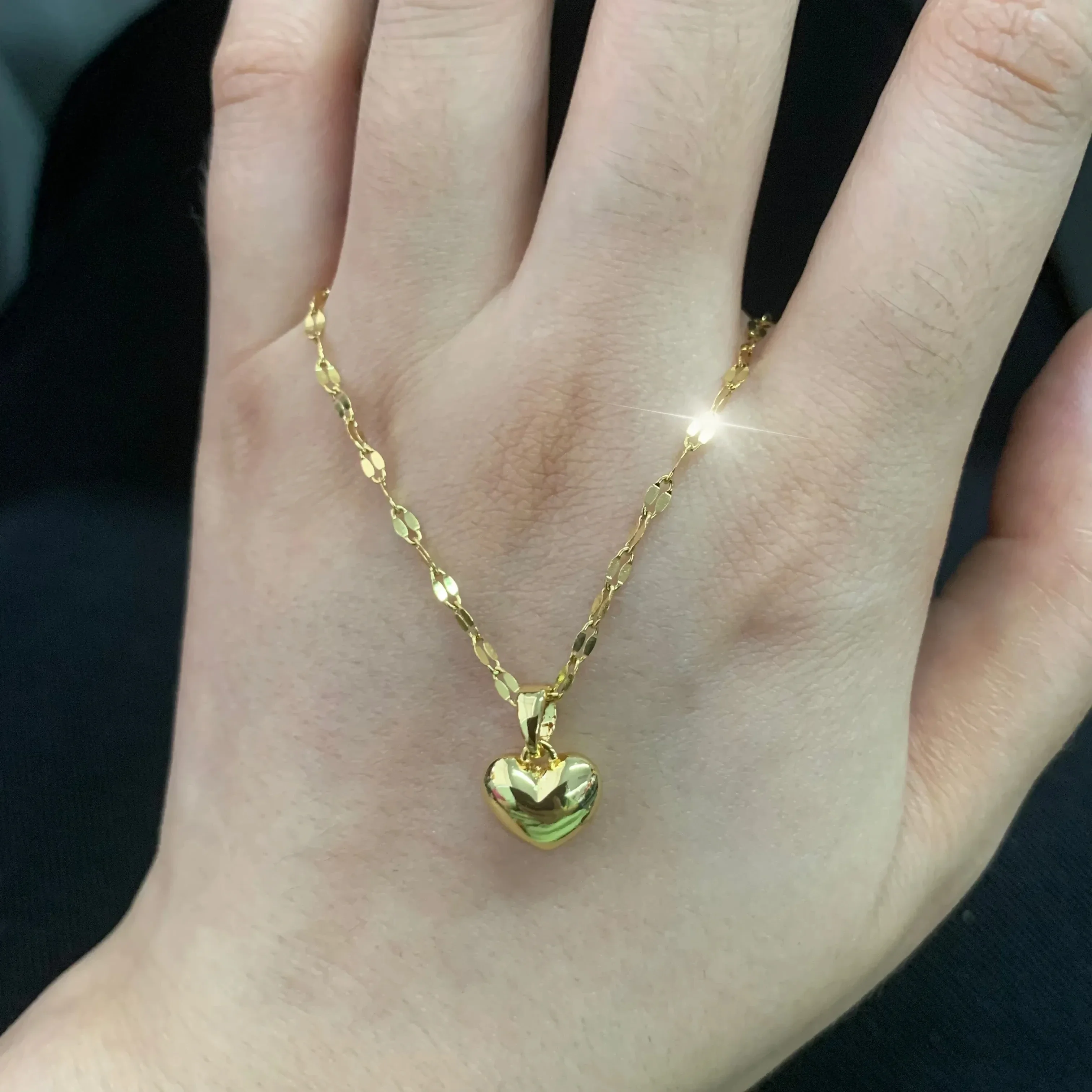 Stainless Steel Love Heart Necklace For Women 2025 New Trendy Lip Chain Simple Luxury Love Pendant Necklace Jewelry Gift thumbnail 5