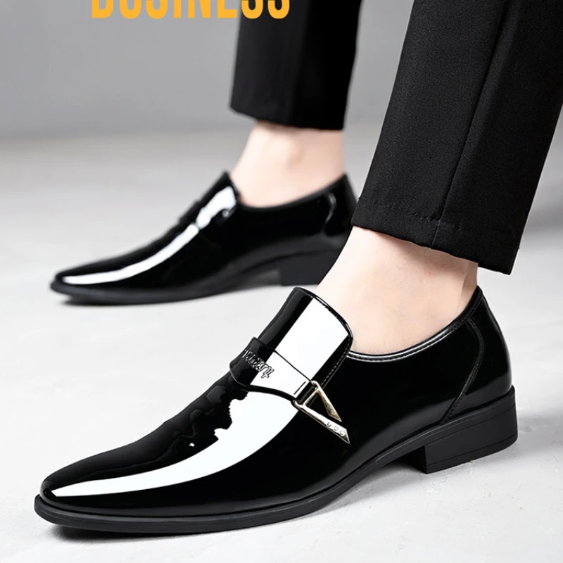 White Leather Shoes for Men 2025 New Patent Leather Business Men Casual Shoes Slip on Party Dress Footwear Pointed Toe Loafers thumbnail 6
