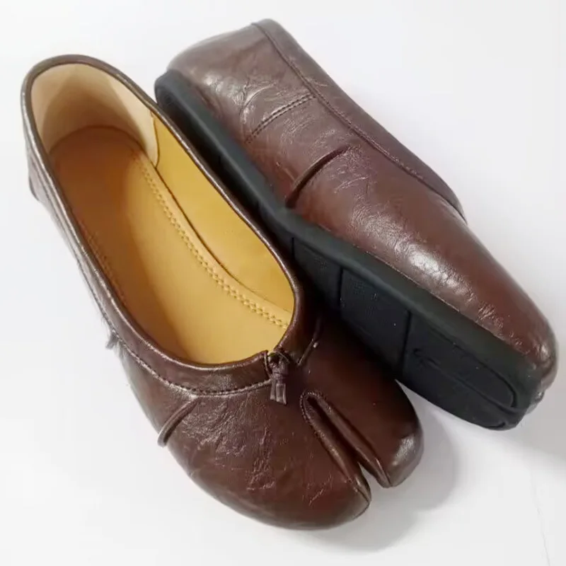 Fashion Hot PU Leather Tabi Shoes Women Handmade Women Flats High Quality Shoes Luxury Design Split-Toe Mules Shoes thumbnail 4