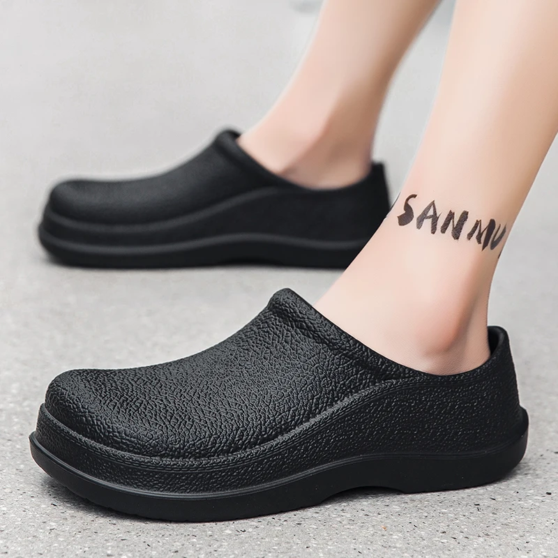 Men Chef Shoes Summer Beach Slippers Water-proof Oil-proof Kitchen Shoes Men Non-slip Garden Clogs Hotel Work Shoe EVA Sandals
