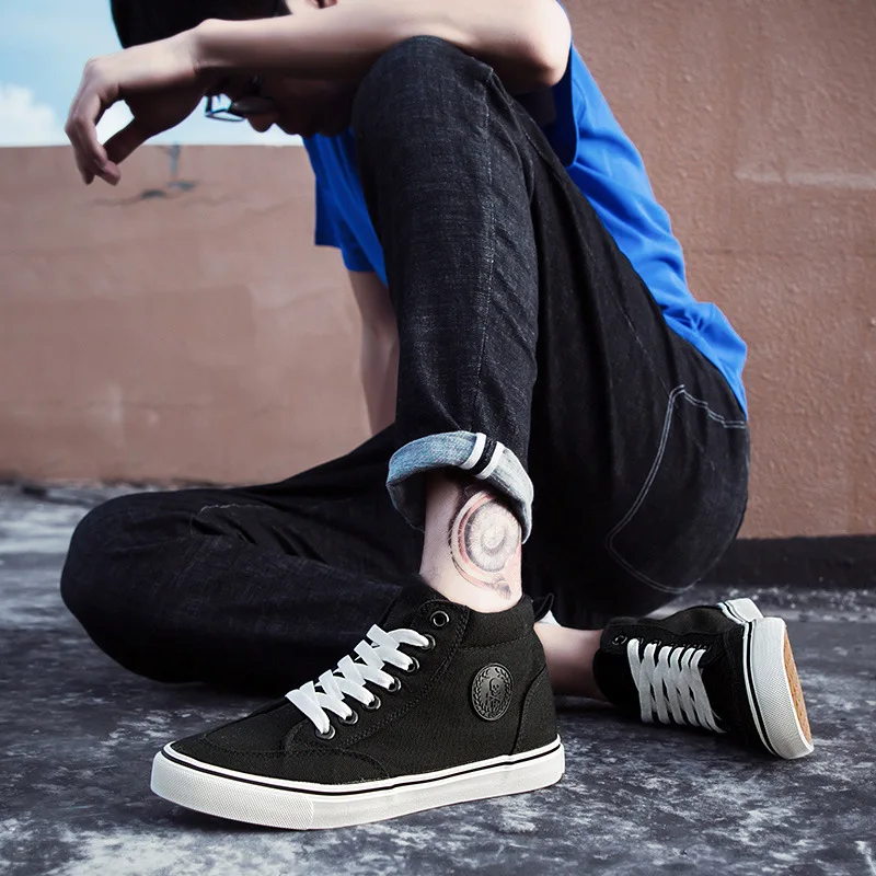 Men's High-Top Canvas Sneakers Slip-On Lace-Up Casual All-Black Basic Skate Shoes for Students Flat Sole Comfortable Sport Shoes thumbnail 3