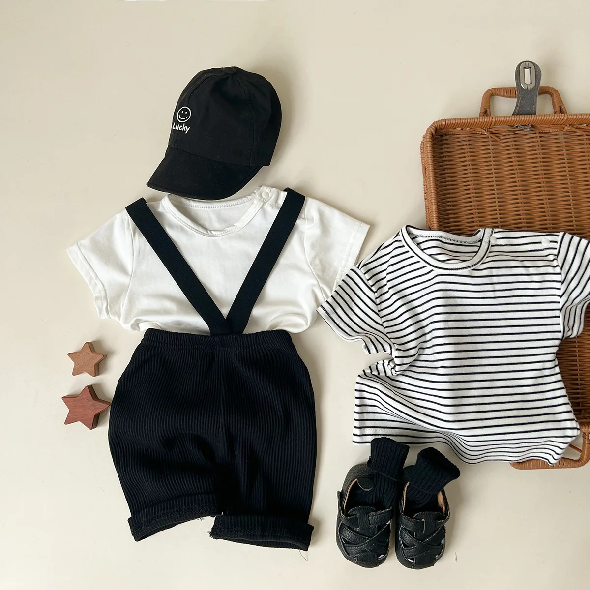 Summer Korean UNITIM Baby Boys 2PCS Clothes Set Cotton Short Sleeve T-shirts Strap Thin Shorts Suit Infant Boys Outfits thumbnail 2
