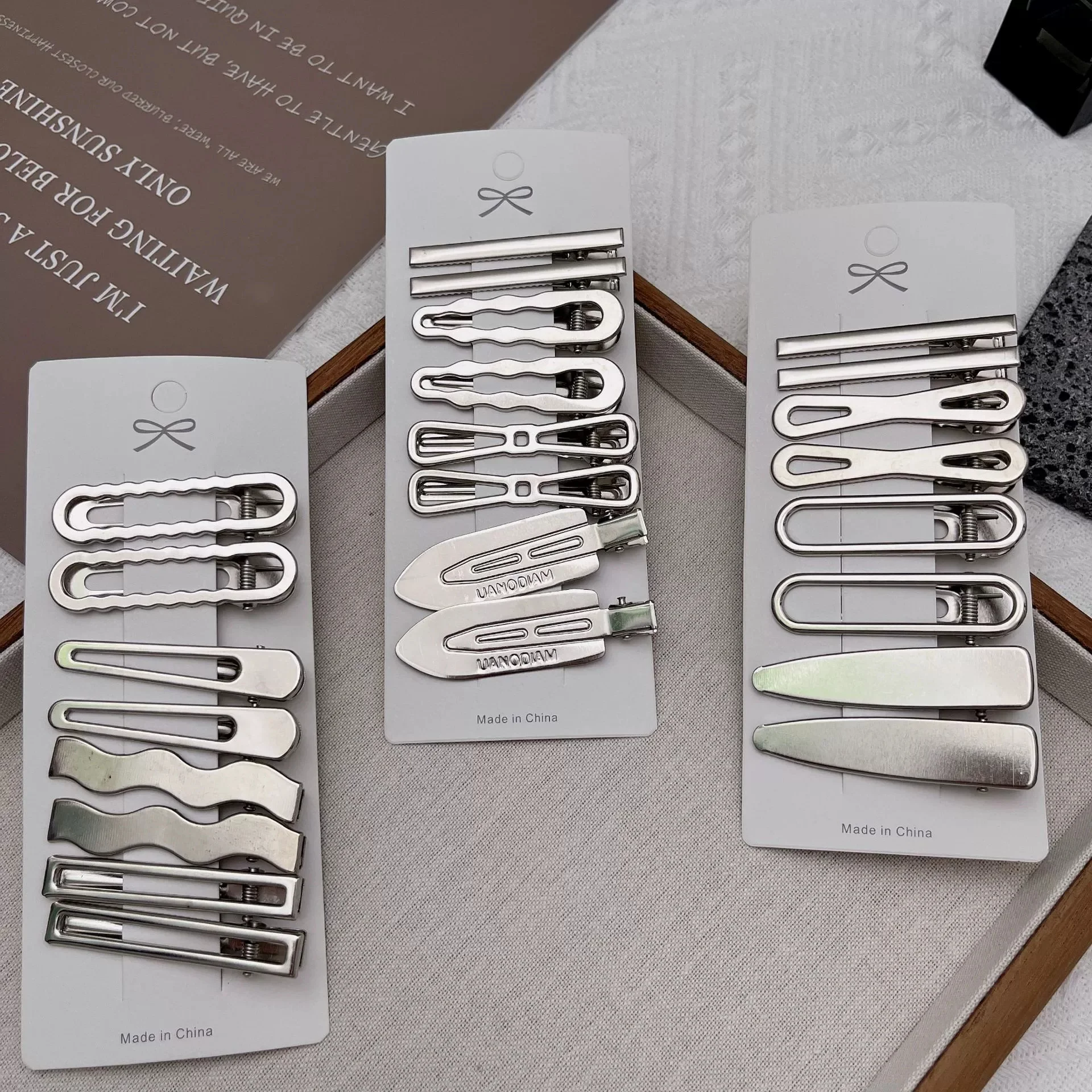Women Metal Y2K Hair Clips Exquisite Duckbill Clip Girls Hairpins Side Bangs Barrettes Hairclip Girls Fashion Hair Accessories thumbnail 2