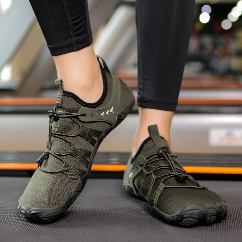 2026 Outdoor Fashion Stylish Men's Travel Hiking Shoe Mesh Lightweight Breathable Sneakers Non-slip Wear-resistant Running Shoes thumbnail 2