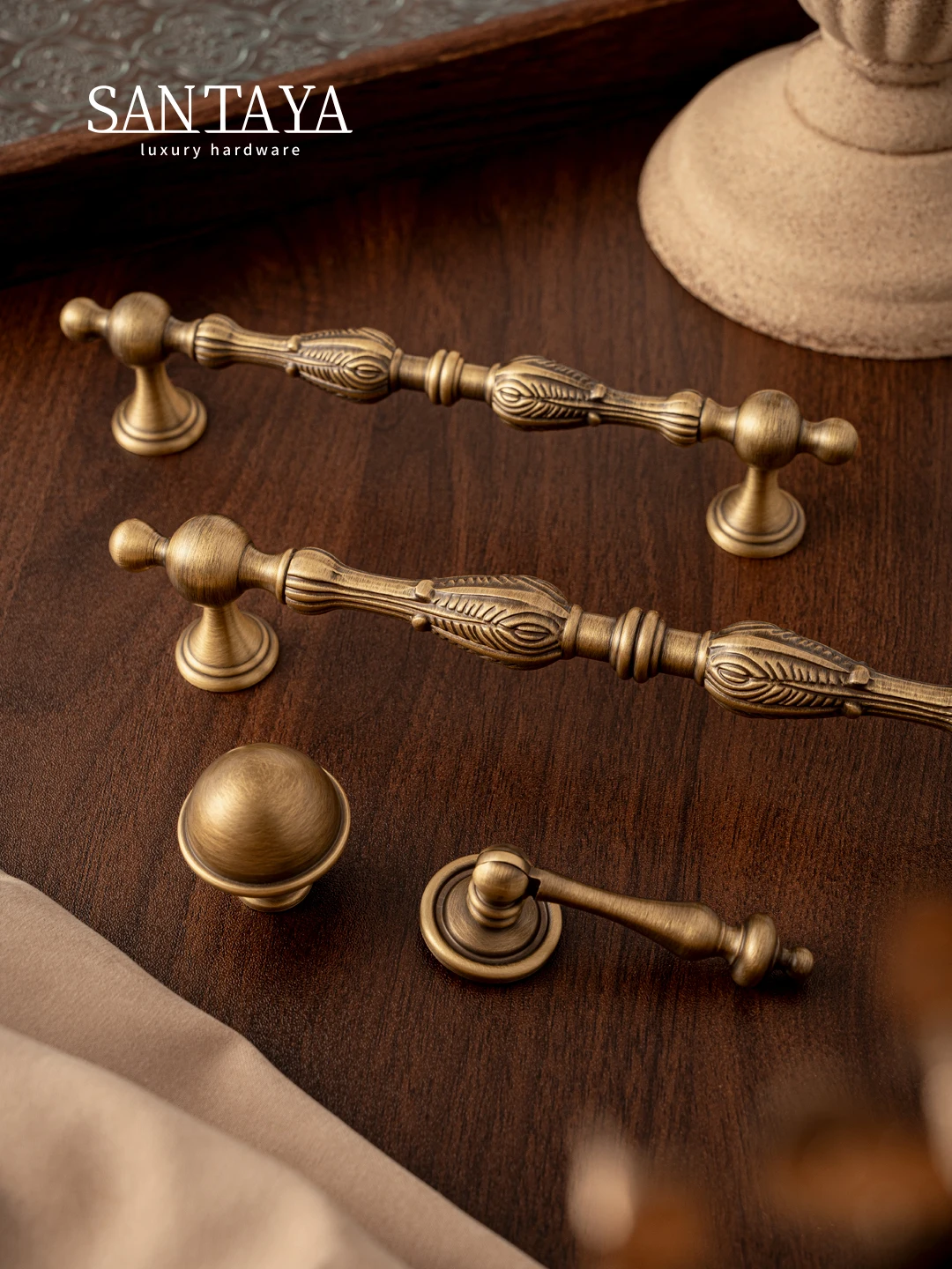 Santaya Brushed Antique Brass Handles Vintage Luxury Kitchen Cabinet Pulls Furniture Drawer Knob Wardrobe Pull Bronze Handle