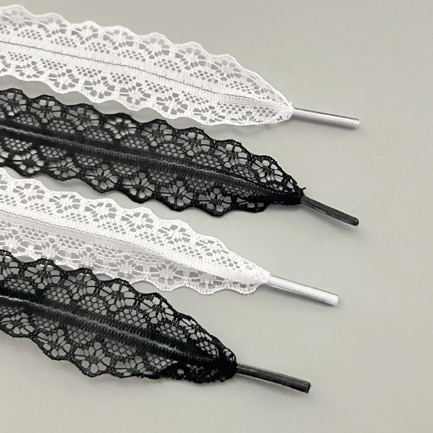 1Pair Fancy Lace Shoelaces for Women Casual Shoes Width Flat Shoelace for Sneakers Black White Shoe Laces Accessorices thumbnail 4