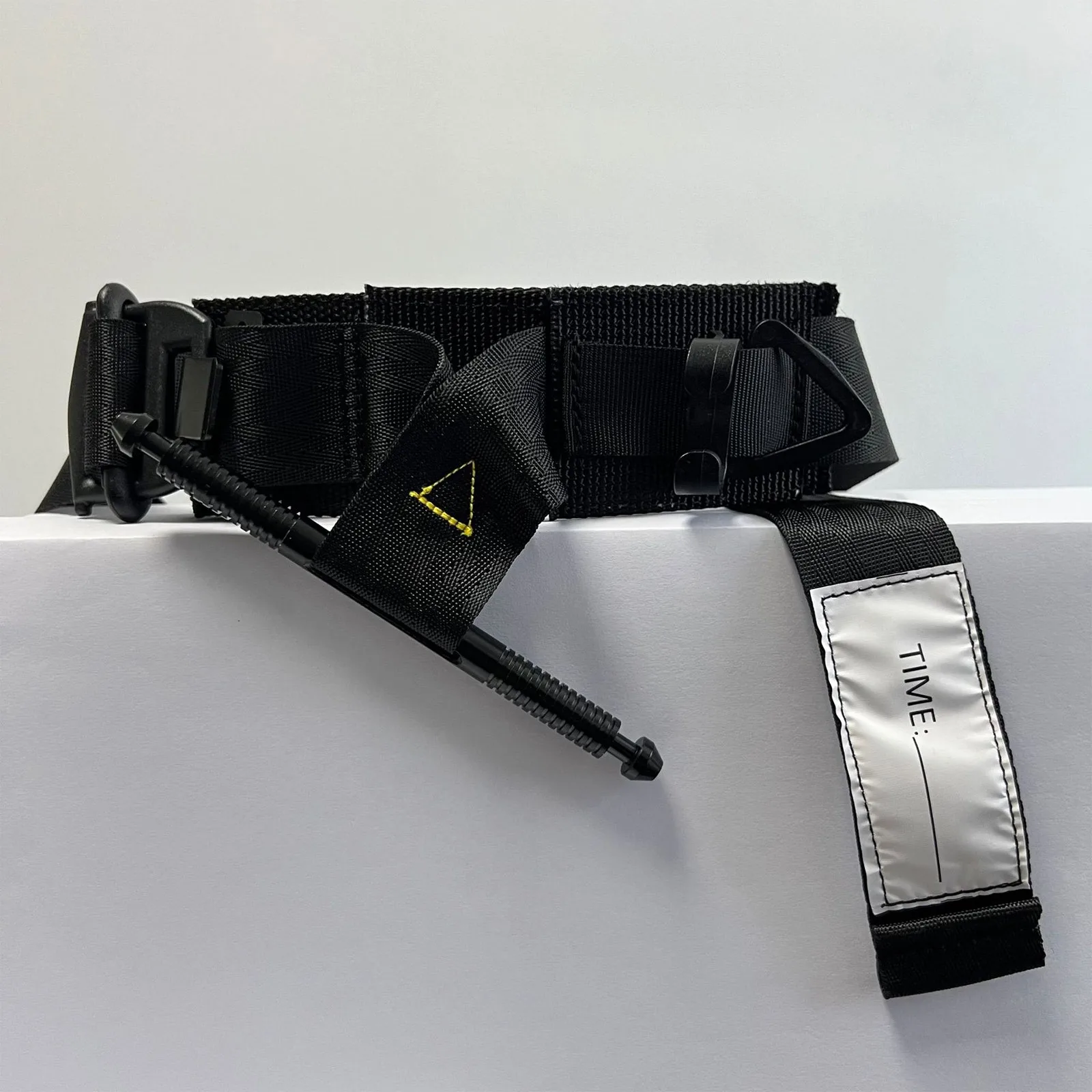 Tactical Tourniquet One-Handed Operation Spinning First-Aid Supplies Combat Equipment Emergency Camping Outdoor Exploration thumbnail 4