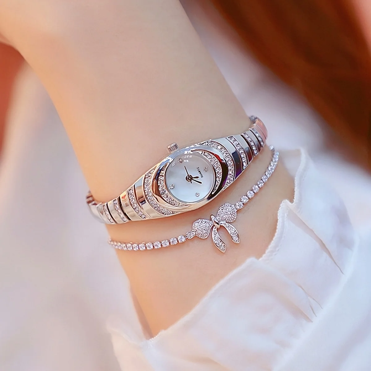 2pcs new women's watch simple rhinestone round dial alloy quartz watch set